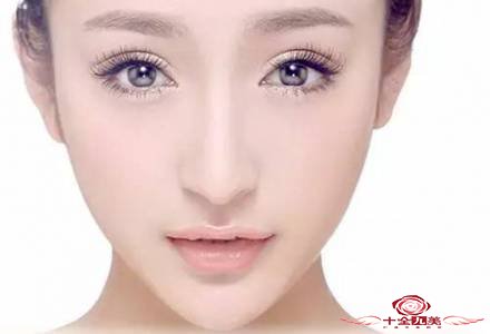 自体软骨鼻部整形后穿塑身衣好不好 与脸部和谐才自然挺拔